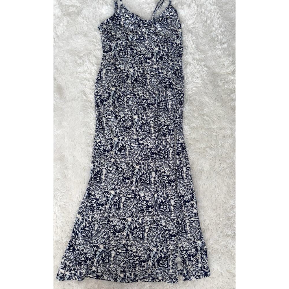 Streetwear Society Women’s Blue/wht Design Sleeveless Maxi Dress. Pretty, Soft